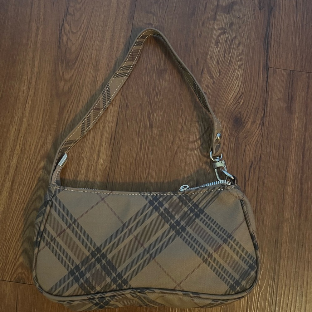 Brown shoulder bag